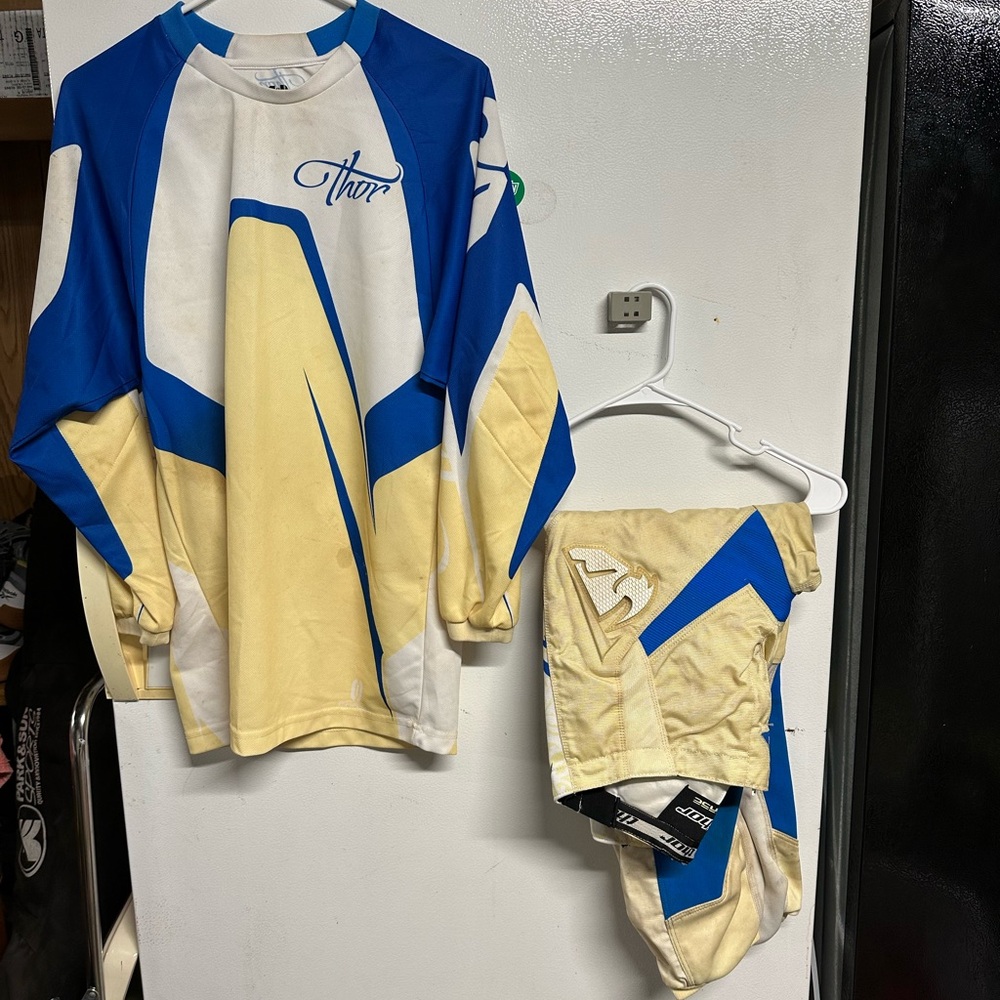 Thor Racing Gear Set